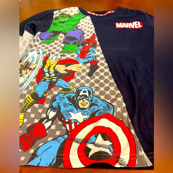 Boys Marvel Shirt - Picture 2 of 4